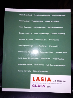 Lasia ja muuta - karahvista kirjahyllyyn ( SIS POSTIKULU )