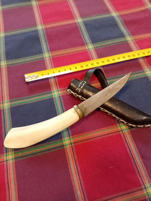 Puukko veitsi