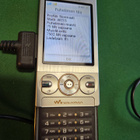 Sony Ericsson W715 - pikkukuva 1