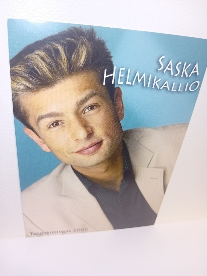 Fanikortti Saska Helmikallio  ( SIGNED  / NIMIKIRJOITUS  )
