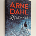 Arne Dahl : Sydänmaa - pikkukuva 1