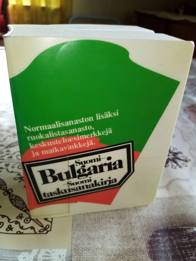Taskusanakirja Suomi-Bulgaria-Suomi ( SIS POSTIKULU)