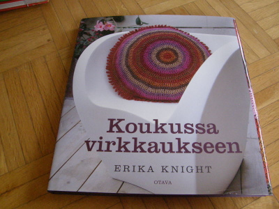 Erika Knight Koukussa virkkaukseen