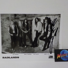 JAKE E. LEE NIMIKIRJOITUS BADLANDS-PROMOKUVASSA - pikkukuva 1