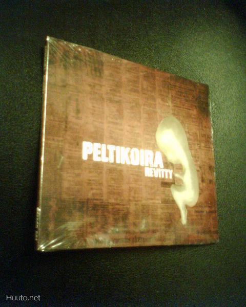 PELTIKOIRA: Revitty CD (UUSI!) Sis.postikulut