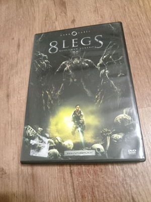 8 legs
