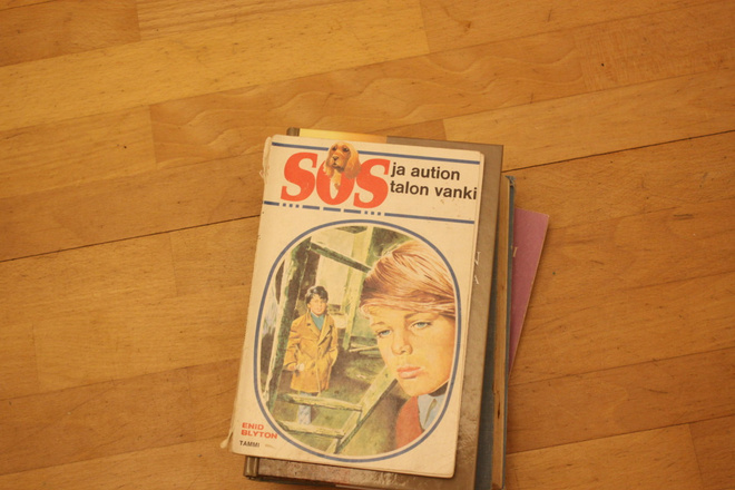 Enid Blyton SOS ja aution talon vanki H1