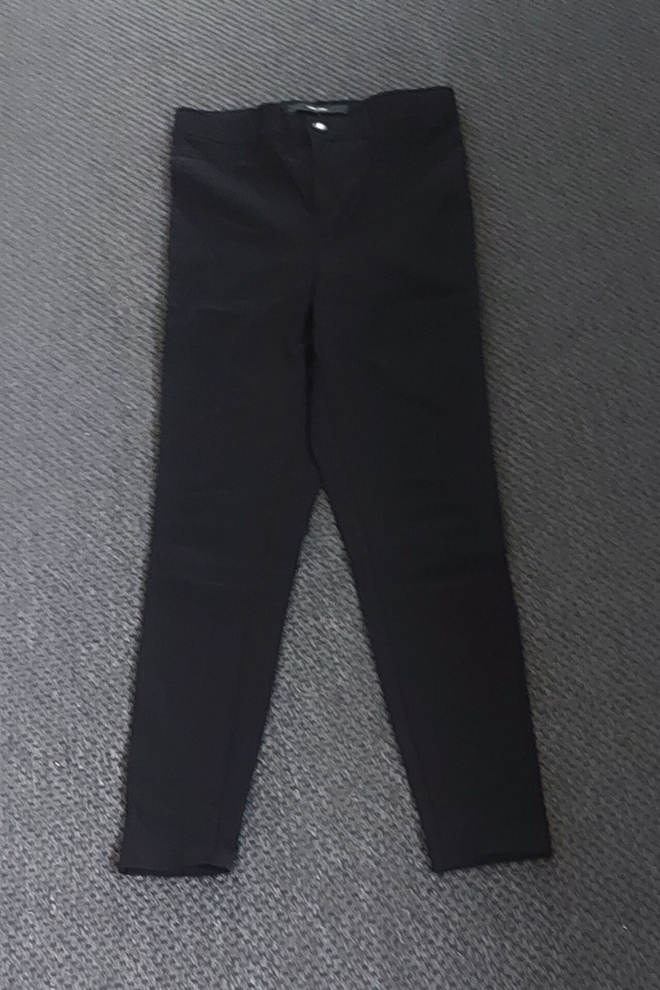 Uudet leggigsit housut koko M Vero moda