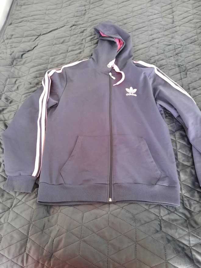 Pitkähihainen  huppari koko L Adidas