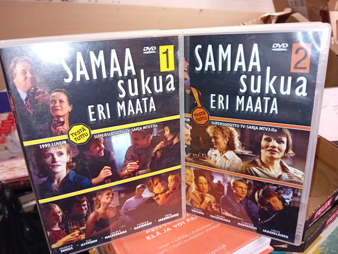 DVD Samaa sukua eri maata 1 - 2 ( SIS POSTIKULU )