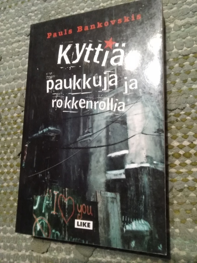 Pauls Bankovskis: Kyttiä, paukkuja ja rokkenrollia -sign-