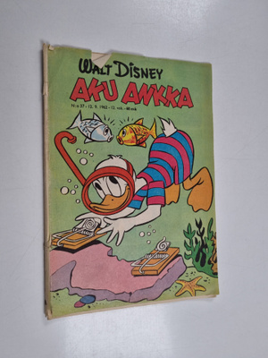Walt Disney : Aku Ankka 37/1962