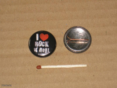 I love Rock n Roll rintanappi 1" i2