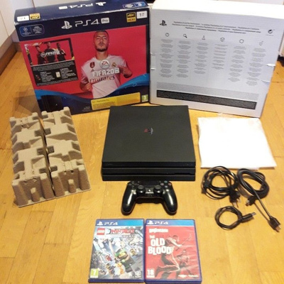 Ps4 Pro 1TB. (Huollettu).