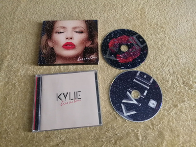KYLIE MINOGUE - Kiss Me Once CD/DVD