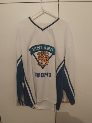 Suomi/Leijonat fanipaita XL-koko