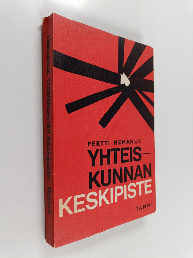 Pertti Hemanus : Yhteiskunnan keskipiste