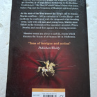 Feist, Raymond E.: Chaoswar Saga, Book 1: Kingdom Besieged - pikkukuva 2