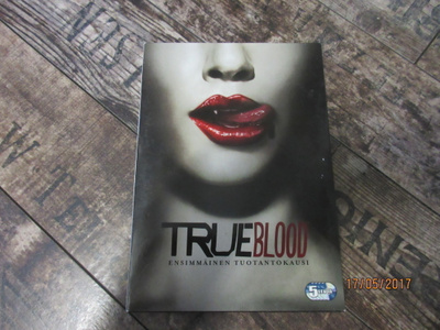 True Blood 1.Tuotantokausi