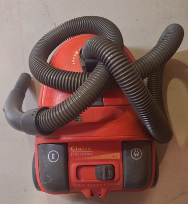 Pölynimuri Electrolux CL2