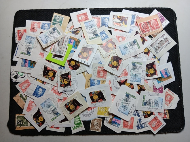 Postimerkkileike Tanska 120 merkkiä