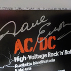 AC/DC - HIGH VOLTAGE ROCK 'N' ROLL KIRJA + EVANS NIMMARI - pikkukuva 3