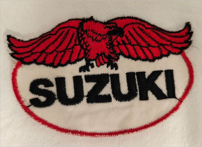Suzuki kangasmerkki / hihamerkki