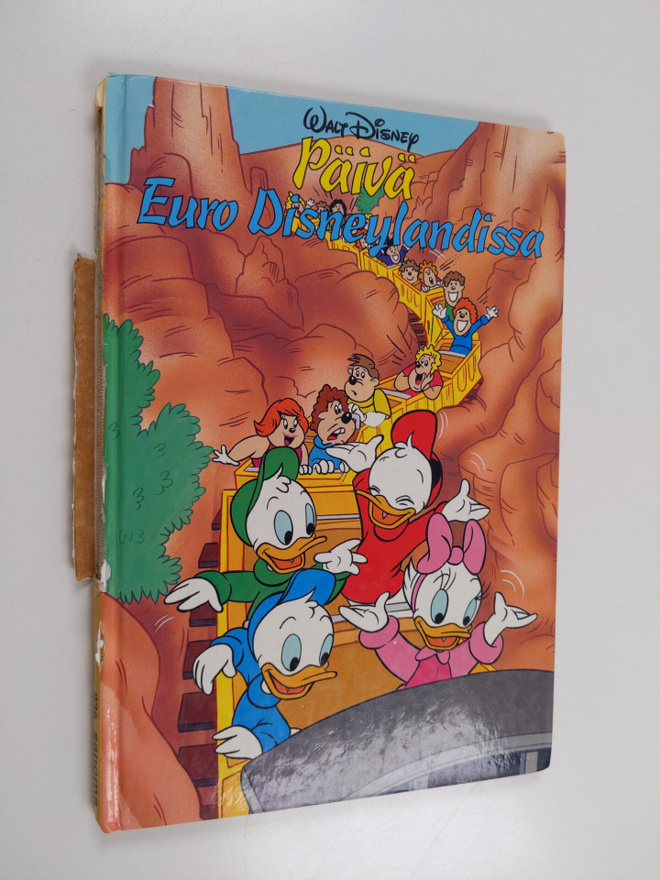 Walt Disney : Päivä Euro Disneylandissa : Disneyn satuluk...