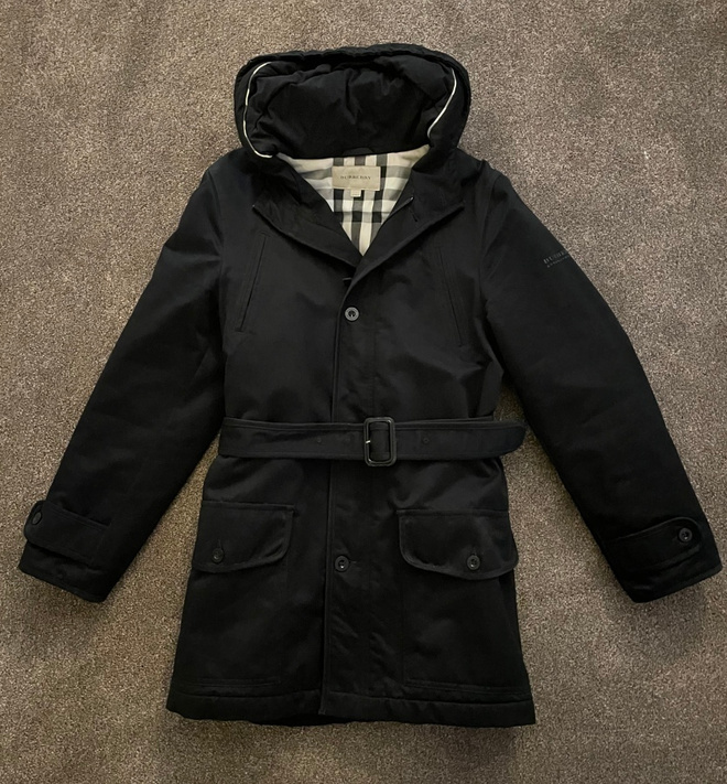 Burberry musta vuorellinen takki koko S