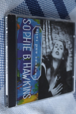 Sophie B. Hawkins : Tongues and tails