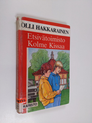 Olli Hakkarainen : Etsivätoimisto Kolme Kissaa