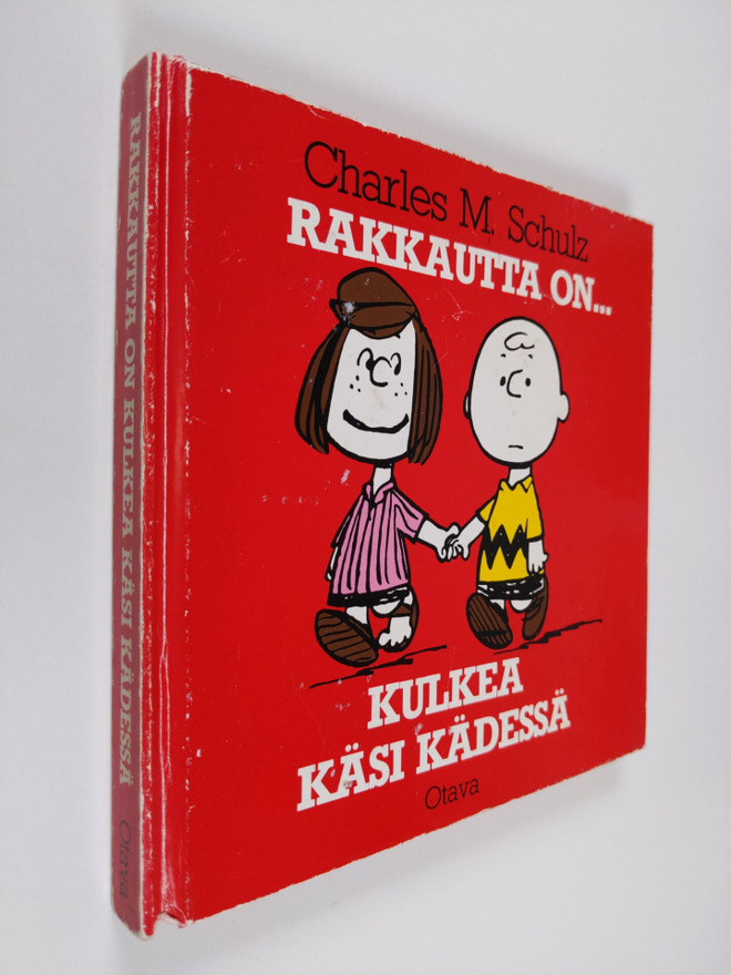 Charles M. Schulz : Rakkautta onkulkea käsi kädessä