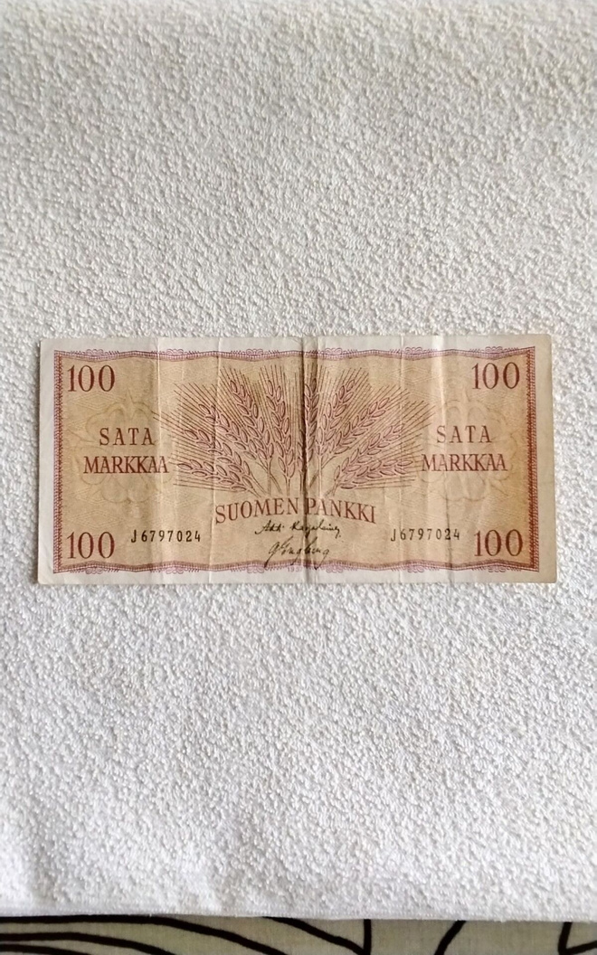 100 markan seteli 1957 vuodelta kuvan mukainen