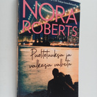 Nora Roberts : Puolitotuuksia ja valkoisia valheita - pikkukuva 1