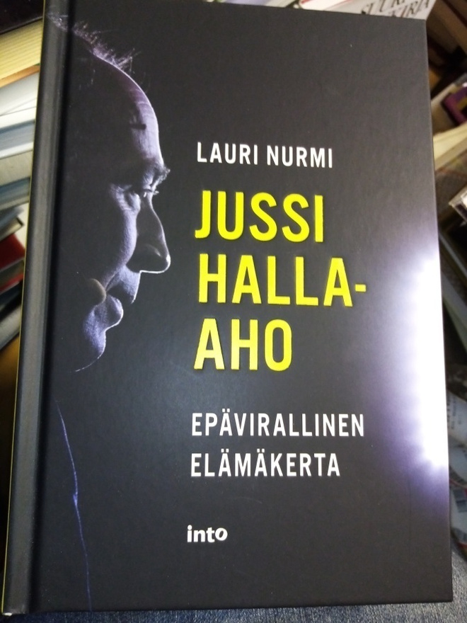 LAURI NURMI :  JUSSI HALLA-AHO ( SIS POSTIKULU  )