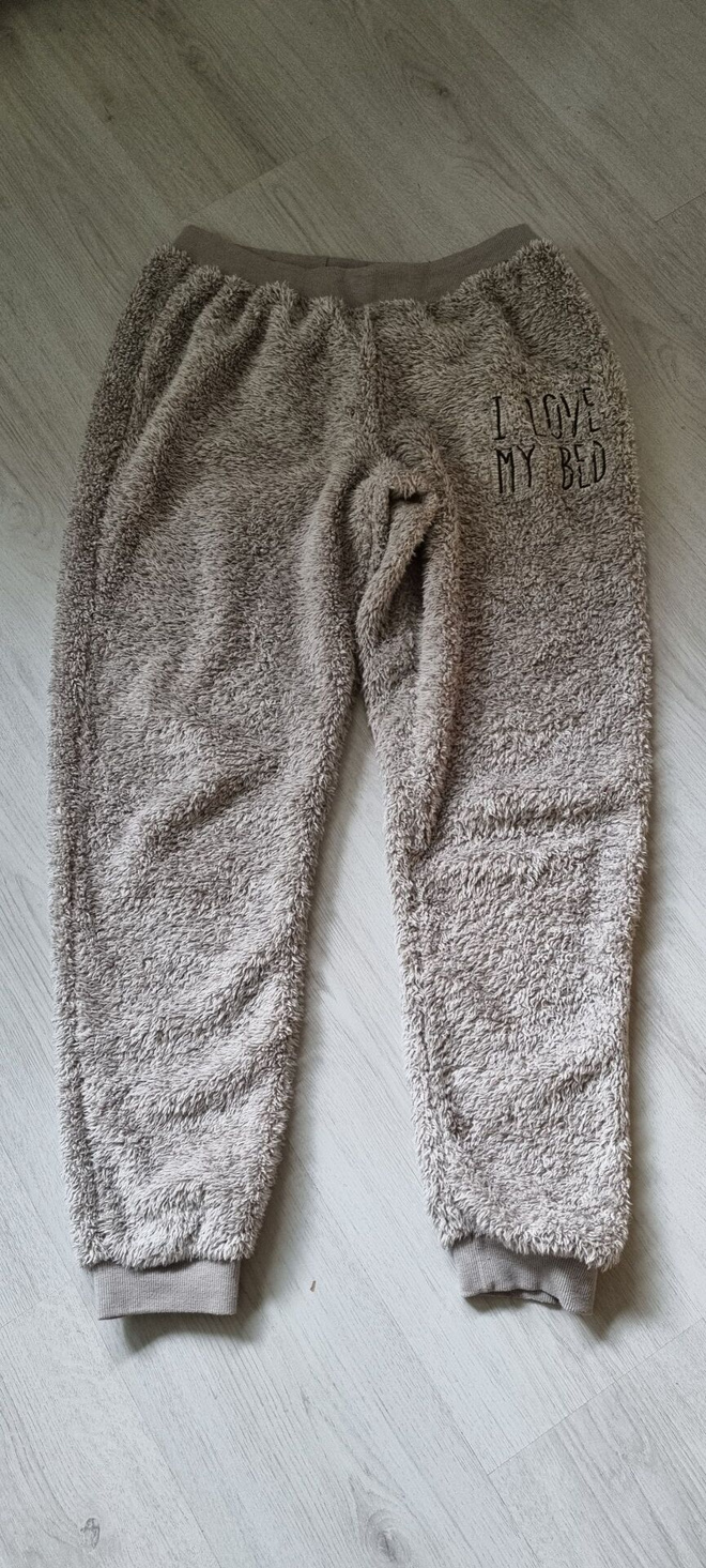 Ihanan pehmeät housut,koko M