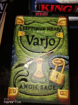 Angie Sage Septimus Heap Varjo