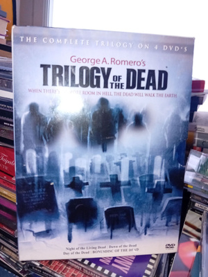 4Dvd box : Trilogy of the Dead ( SIS POSTIKULU.
