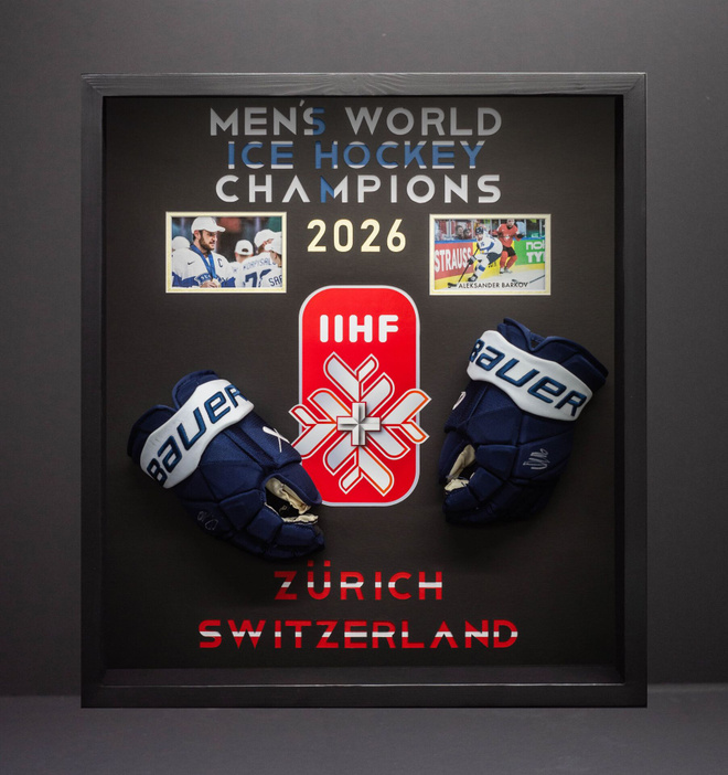 Maailmanmestari Aleksander Barkovin (C) #16 GW pelihanskat