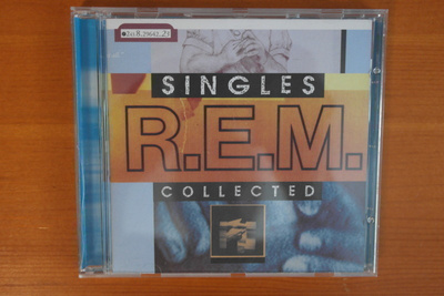 R.E.M.Singles Collected CD.
