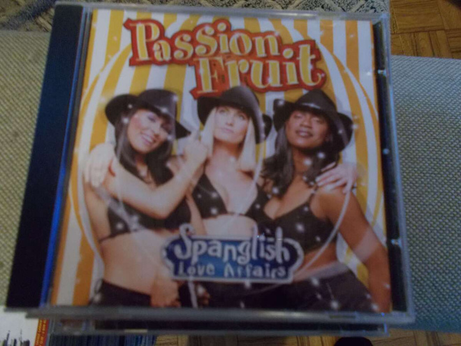 CD PASSION FRUIT ** SPANGLISH LOVE AFFAIR **