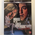 House on the Edge of the Park (4K Ultra HD + Blu-ray) UUSI - pikkukuva 1