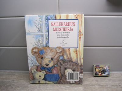 NALLEKARHUN MUISTIKIRJA