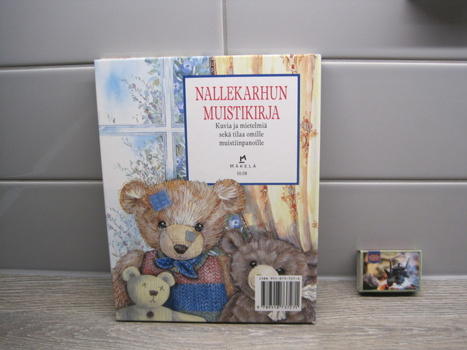 NALLEKARHUN MUISTIKIRJA