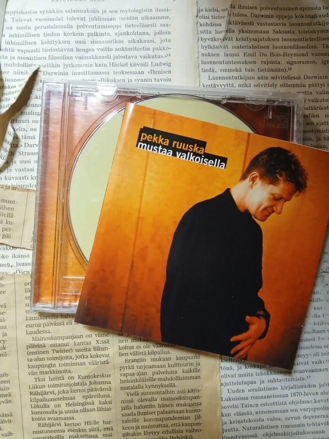 Pekka Ruuska - Mustaa valkoisella (CD)