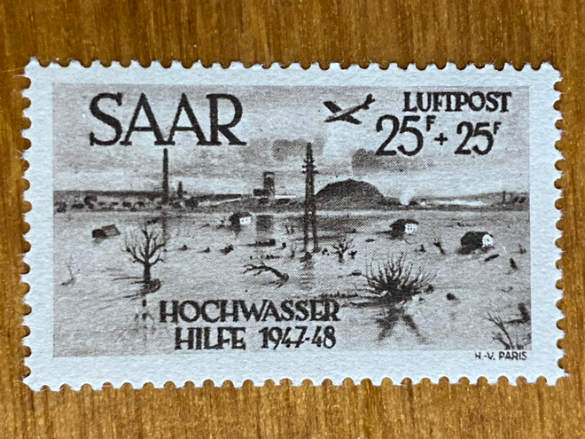 SAAKSA 1948 SAARLAND LENTOPOSTI Mi259**