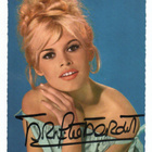 Postikortti Brigitte Bardot  Aito nimikirjoitus. - pikkukuva 1