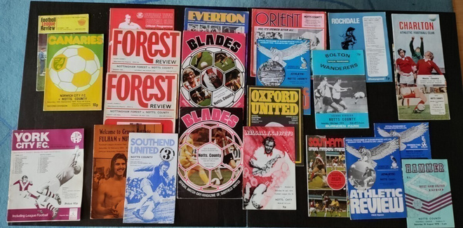 Englannin liigan käsiohjelmia 1970-luvulta 22 kpl