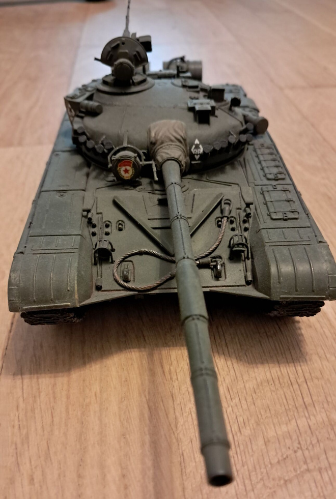 T-72 panssarivaunu pienoismalli 1/35