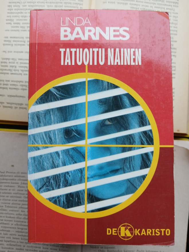 Linda Barnes - Tatuoitu nainen (pokkari)